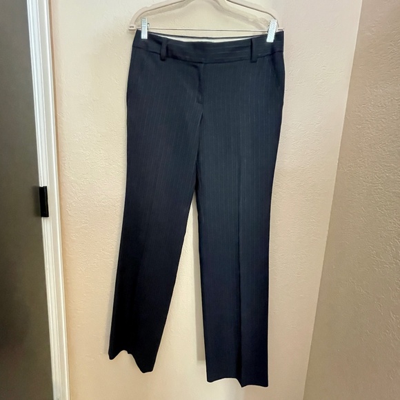 J. Crew Pants - J. Crew Women's Size 4 Navy Pinstripe Favorite Fit Trousers Dress Pants